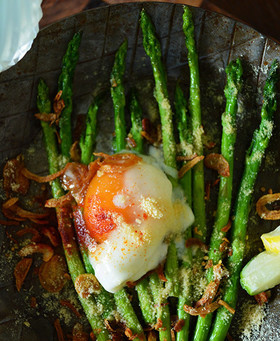 5分で美味しい　アスパラオニオンと温泉卵