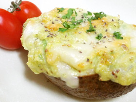 かなり濃厚♡アボガドカップグラタン