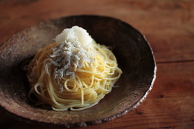 男のしらす大根おろし添えペペロンチーノ