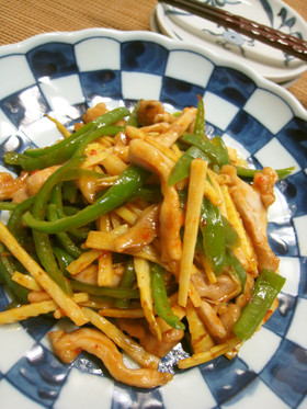 鶏肉と筍とピーマンのピリ辛炒め