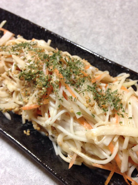 素麺の残り発見！紅白サラダ〜♪