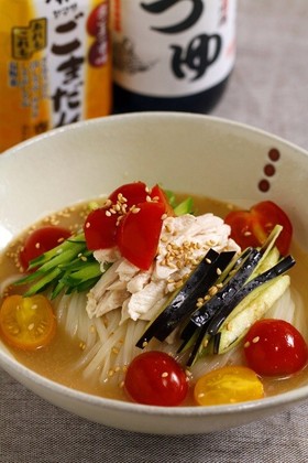 鶏肉と茄子のごまだれぶっかけ稲庭うどん