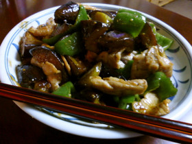 なす豚肉の味噌とウスターソースの甘辛炒め