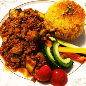 しっとり辛い☆彩り夏野菜のドライカレー