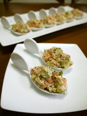 サーモンと香ばしベーコンのタルタル♪