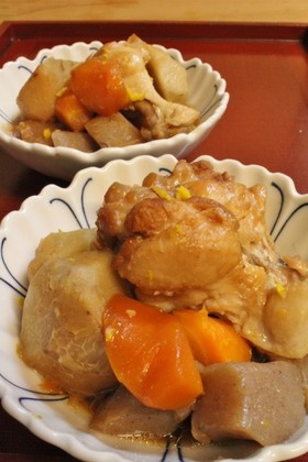 鶏手羽元こんにゃく里芋人参の煮物～圧力鍋