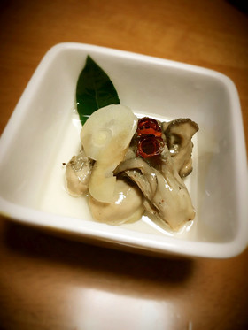 絶品！！牡蠣のオイル漬け