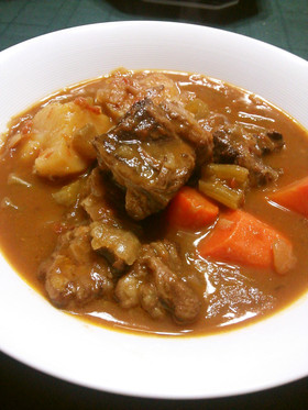 簡単手作りルゥでビーフシチュー