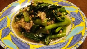 小松菜とひき肉の塩こうじ炒め