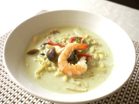 グリーンカレーラーメン♪