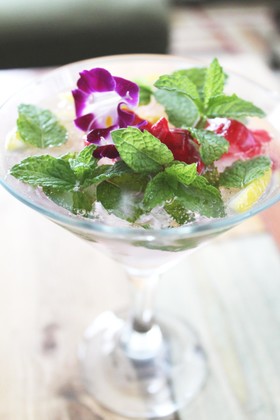 お洒落な★フラワーモヒート