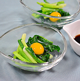 行者にんにくのおひたし☆うずらの卵のせ