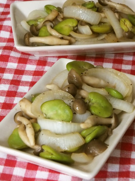 そらまめと新玉ねぎのガリバタ醤油炒め