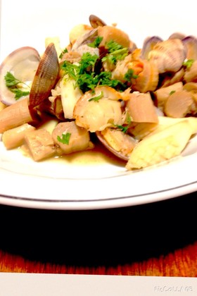 あさりとエリンギの酒蒸し〜イカも♩