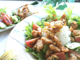 サーモン✿端っこうまうま✿賄飯風ランチ