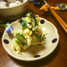 簡単☆お弁当にも♪油揚げのゆかりポテサラ