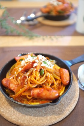 スキレットで！熱々ナポリタン♪