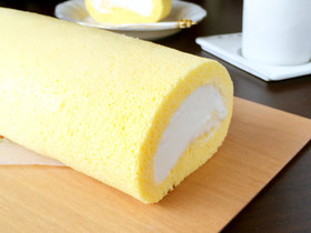 ふわふわ、究極なロールケーキ（別立て）