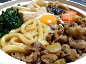 土鍋で簡単すき焼き風うどん