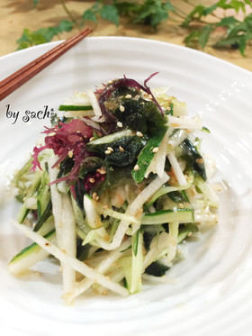 海藻と大根のさっぱり梅サラダ