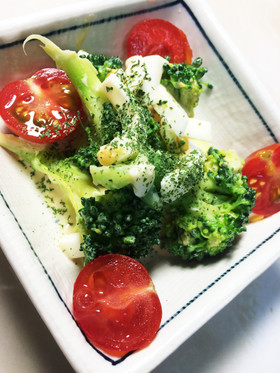 ブロッコリーのアジアンサラダ