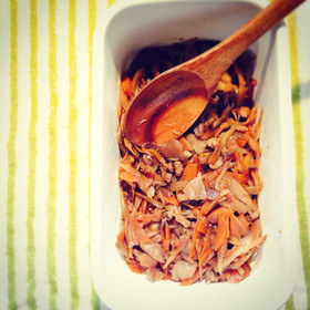 鶏皮だけで甘辛とり牛蒡＊節約便利な常備菜