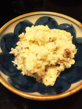 ナッツ香る♪いぶりがっこのポテトサラダ✨