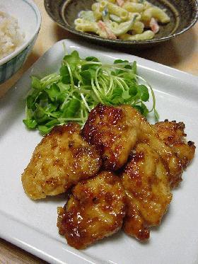 鶏胸肉の胡麻味噌てり焼き。