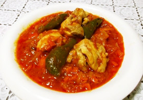 鶏肉のトマト煮込み