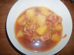 バター薫る☆ベーコン肉じゃが