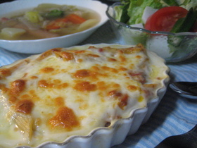 ミートソースペンネのグラタン