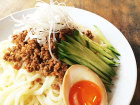 にんにく三昧♪半熟卵の肉味噌★温うどん