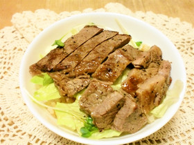 ぱぱっと！ステーキ丼