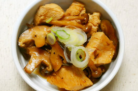 簡単！鶏むね肉と椎茸 しめじの生姜焼き！