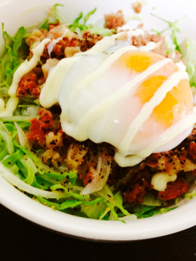 簡単絶品!沖縄のコンビーフハッシュ丼♩