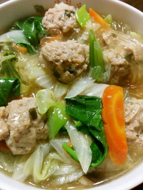 豚肉団子と白菜と春雨の干し海老入りスープ