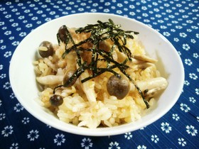 超簡単★バター醤油のしめじご飯