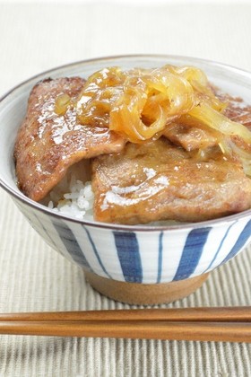 やわらかジューシー！スピード牛丼