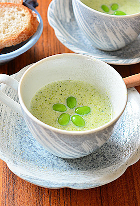 ブロッコリーと新玉ねぎ☆減塩ポタージュ♪