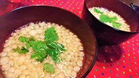 香ばしく★旨いッ【揚げ玉と三葉の味噌汁】