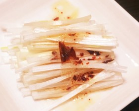 白ネギのピリ辛ナムル 超簡単 美味しい♡