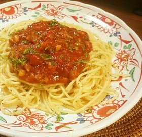 スパ子の牛と豚とベーコンのミートソース