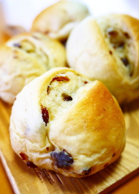 【菓子パン】シュガーバター★レーズンパン