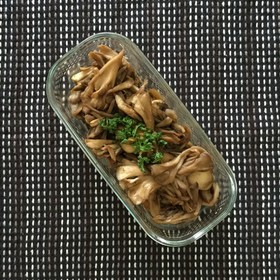 作り置き、舞茸のバルサミコソテー。