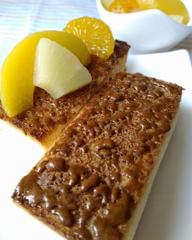 黒糖クラッシュフルーツトースト