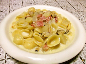 クラムチャウダーでスープパスタ