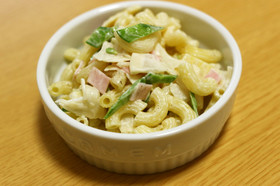 たけのこと絹さやのマカロニサラダ