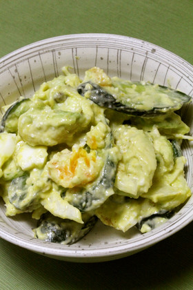 塩麹マヨｄｅきゅうりアボカドゆで卵サラダ