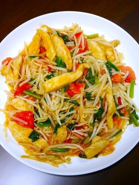 簡単！しっとりムネ肉ともやしのトマト炒め