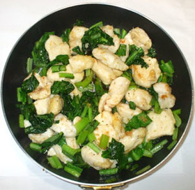 鶏むね肉の酢炒め♪簡単小松菜と